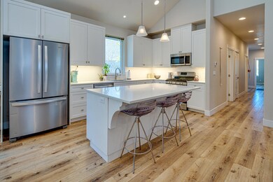 61530 Aaron Way, Bend, OR 97702 - photo 6