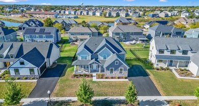 3604 Harmony Cir, Elgin, IL 60124 - photo 2