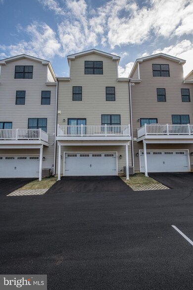 105 Agnes Grace Ln, Chesterbrook, PA 19087 - photo 3