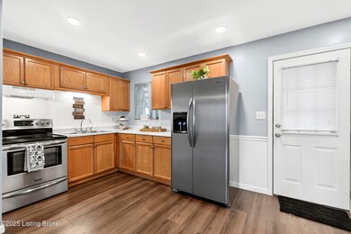 194 Norwood Way, Louisville, KY 40229 - photo 4