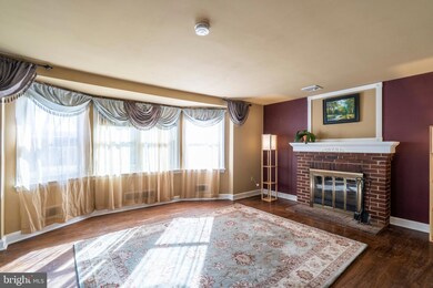 413 Heston Ave, Norristown, PA 19403 - photo 4