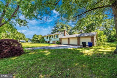 4311 Dover Dr, Frederick, MD 21703 - photo 2