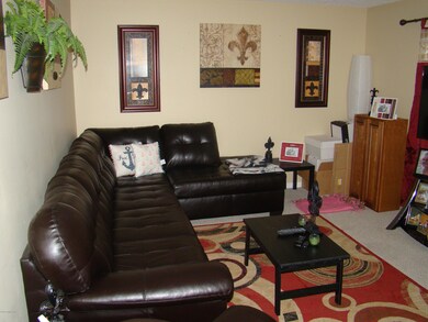 8205 Casualwood Way, Louisville, KY 40291 - photo 2