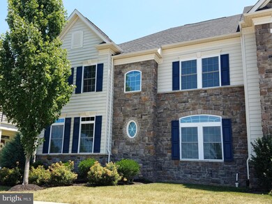 42579 Voormeade Terrace, Chantilly, VA 20152 - photo 2