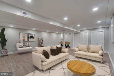 1704 Hicks Dr, Vienna, VA 22182 - photo 5