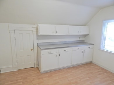 unlisted-address, Genoa, IL 60135 - photo 4