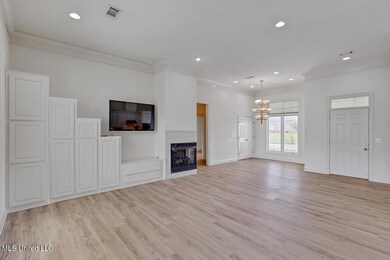 10-713 Huntington Cove