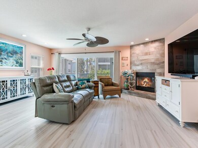 Living Rm