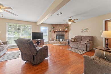 9755 Gov Beauvais Dr, Baton Rouge, LA 70811 - photo 5