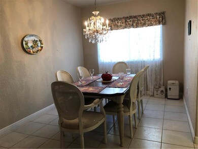 Dining Room - corner unit with extra window