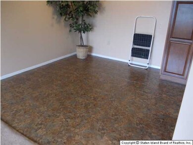 595 Correll Ave unit 144, Staten Island, NY 10309 - photo 4