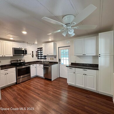 Kitchen 3