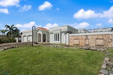 8E Roble St, Dorado, PR 00646 - photo 2