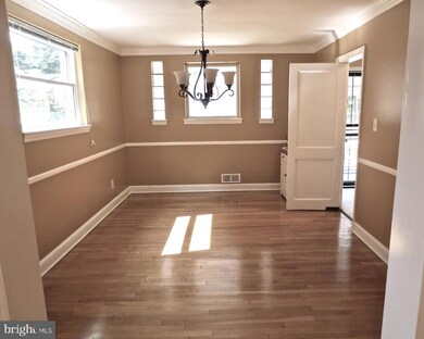 107 55th St SE, Washington, DC 20019 - photo 5