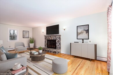 Virtually stage to show the possibilities