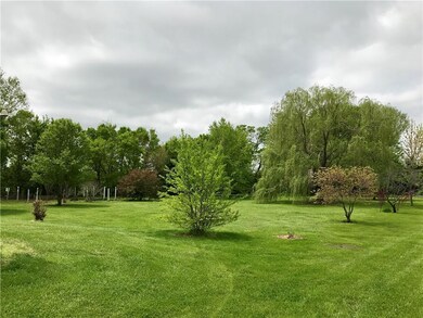 812 Crane St, Raymore, MO 64083 - photo 5