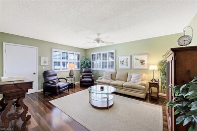 Central Gardens unit 319, Naples, FL 34102 - photo 2