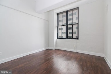3131 Walnut St unit 2B-318, Philadelphia, PA 19104 - photo 5