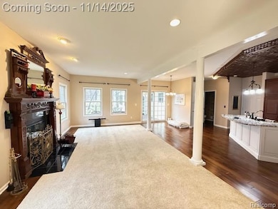 1075 Crystal Wood Dr unit 24, Davison, MI 48423 - photo 5