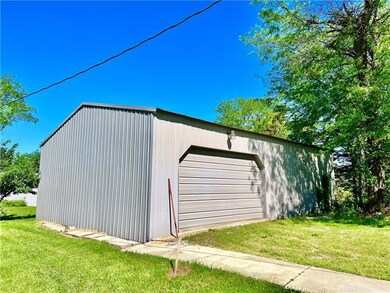 503 Caspian Ave, Princeton, MO 64673 - photo 6