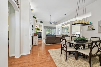 Entryway-Dining Room