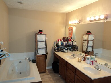 1915 Hills Chapel Rd, Manchester, TN 37355 - photo 5