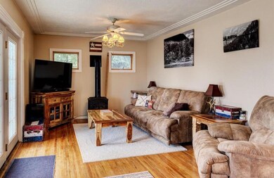Living Room<|><|>