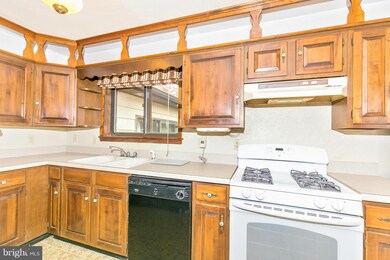 3649 Petersville Rd, Knoxville, MD 21758 - photo 4