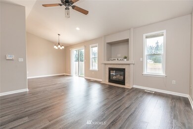 10713 Umtanum St SE, Yelm, WA 98597 - photo 6