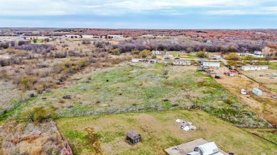 101 Trails End Cir, Millsap, TX 76066 - photo 3