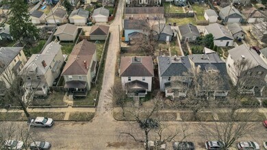 4-web-or-mls-333-e-gates-st