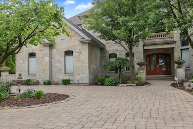 904 S Edgewood Ln, Mount Prospect, IL 60056 - photo 4