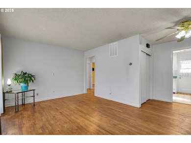 608 E Franklin St, Newberg, OR 97132 - photo 7