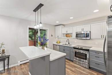 8040 Summerset Dr, Anchorage, AK 99518 - photo 6