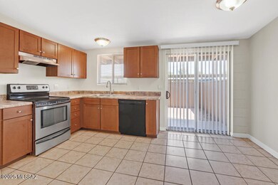 006_2821 N. Columbus unit 11_simonphotog
