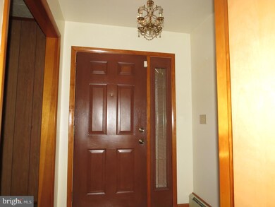 325 Glenwyn Dr, Littlestown, PA 17340 - photo 5