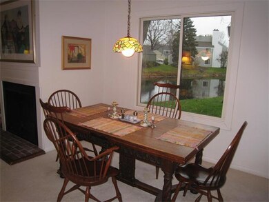 225 Concord Greene unit 22-5, Concord, MA 01742 - photo 3