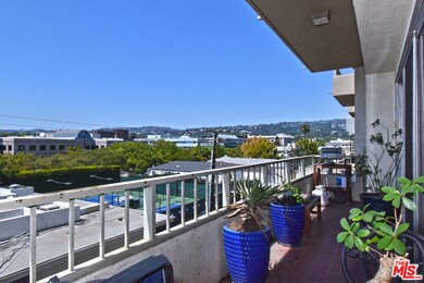 339 N Palm Dr unit 401, Beverly Hills, CA 90210 - photo 6