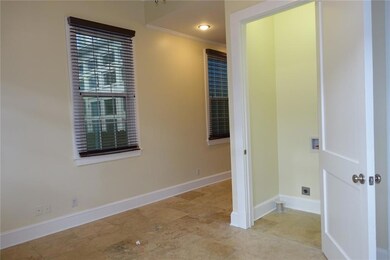 1015 Pleasant St, New Orleans, LA 70115 - photo 5