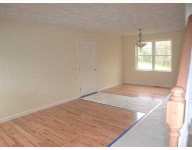 67 Lufkin Ct, Warwick, RI 02888 - photo 2