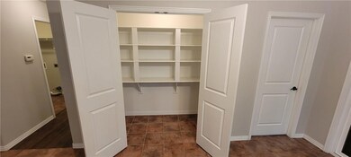 911 White Oak St, Elkins, AR 72727 - photo 6