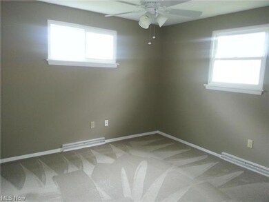 877 Marion St, Sheffield Lake, OH 44054 - photo 7