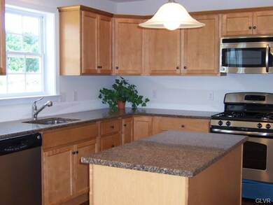 850 Fieldstone Trail unit 70, Easton, PA 18040 - photo 6