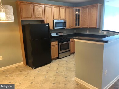 9710 Handerson Place unit 102, Manassas Park, VA 20111 - photo 6