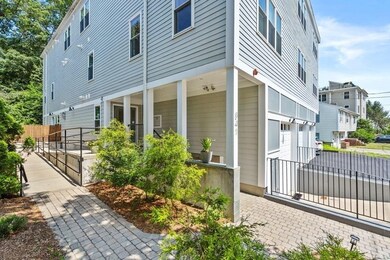 841 Lagrange St unit 3, West Roxbury, MA 02132 - photo 3