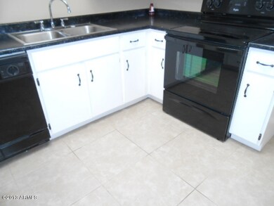 141 N Date unit 8, Mesa, AZ 85201 - photo 2