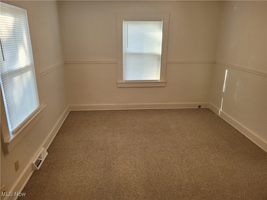 418 W Wilson St, Struthers, OH 44471 - photo 6