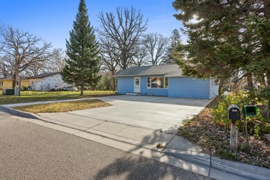 227 1st St NW, Elbow Lake, MN 56531 - photo 2