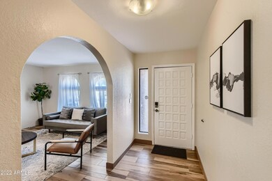 04 Foyer