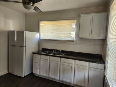 410 8th St, Elkhart, IN 46516 - photo 6